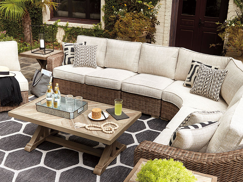 Shop Outdoor